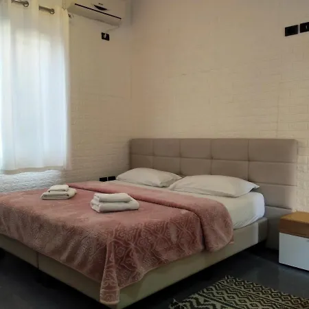Hotell Orange Tirana